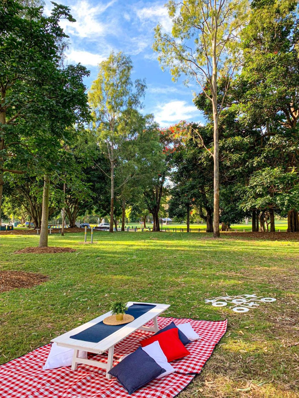 Traditional picnic package Lady Brisbane Brisbane Picnics and News