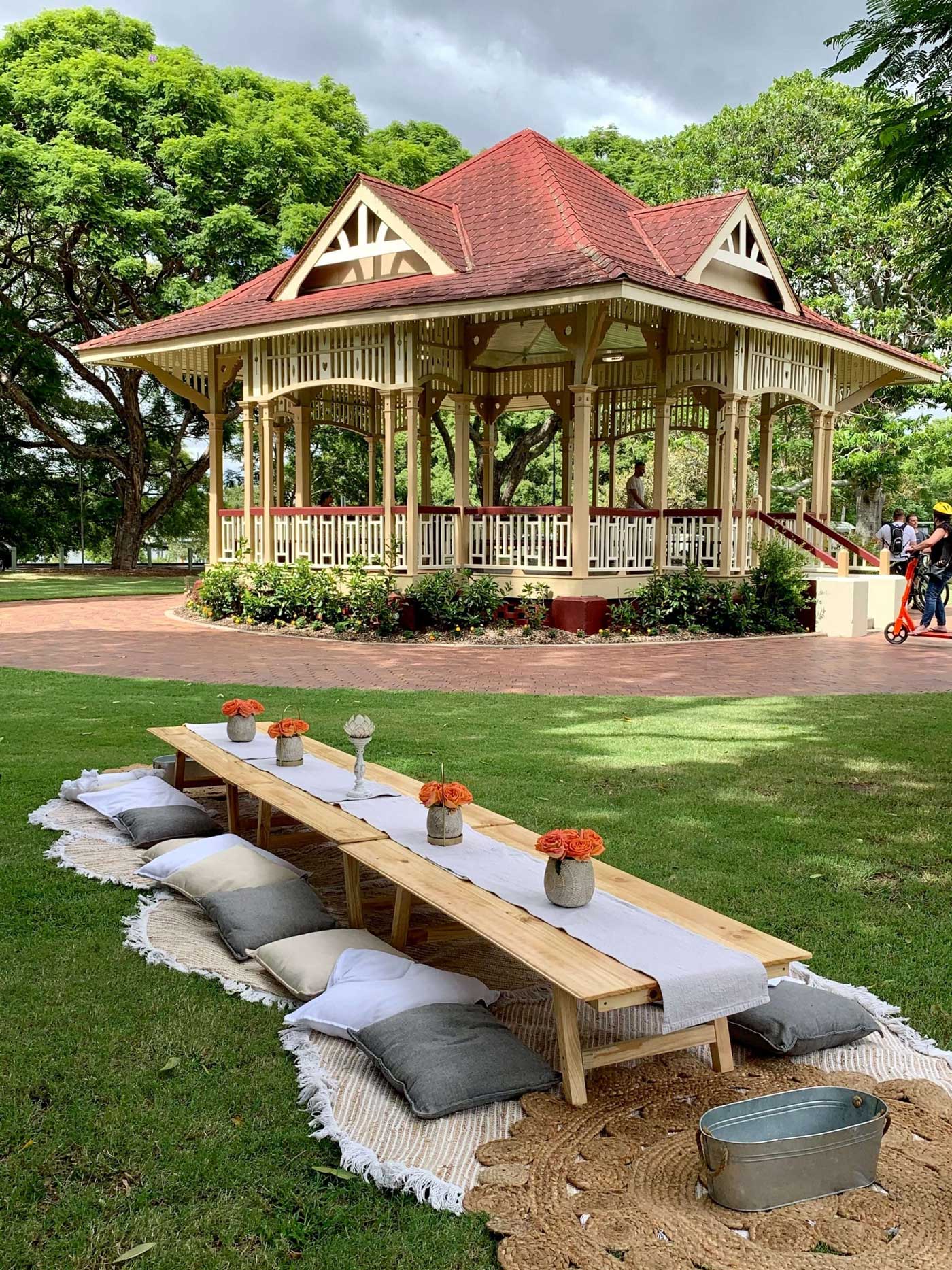 Rustic-Cottage-Picnic-Package-Brisbane